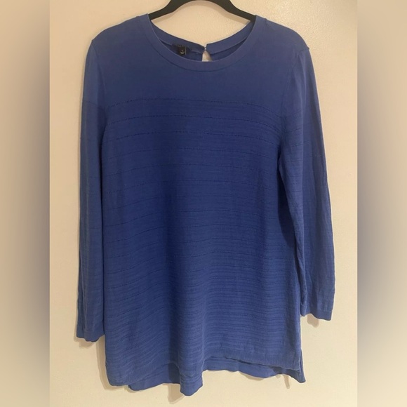 Talbots Blue Minimalist Tunic Blouse L Long Sleeve Relaxed Fit Workwear Classic - Picture 2 of 6